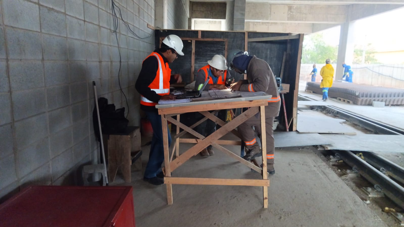Reunião técnica de projeto em obra — Consórcio EESB Tamanduateí