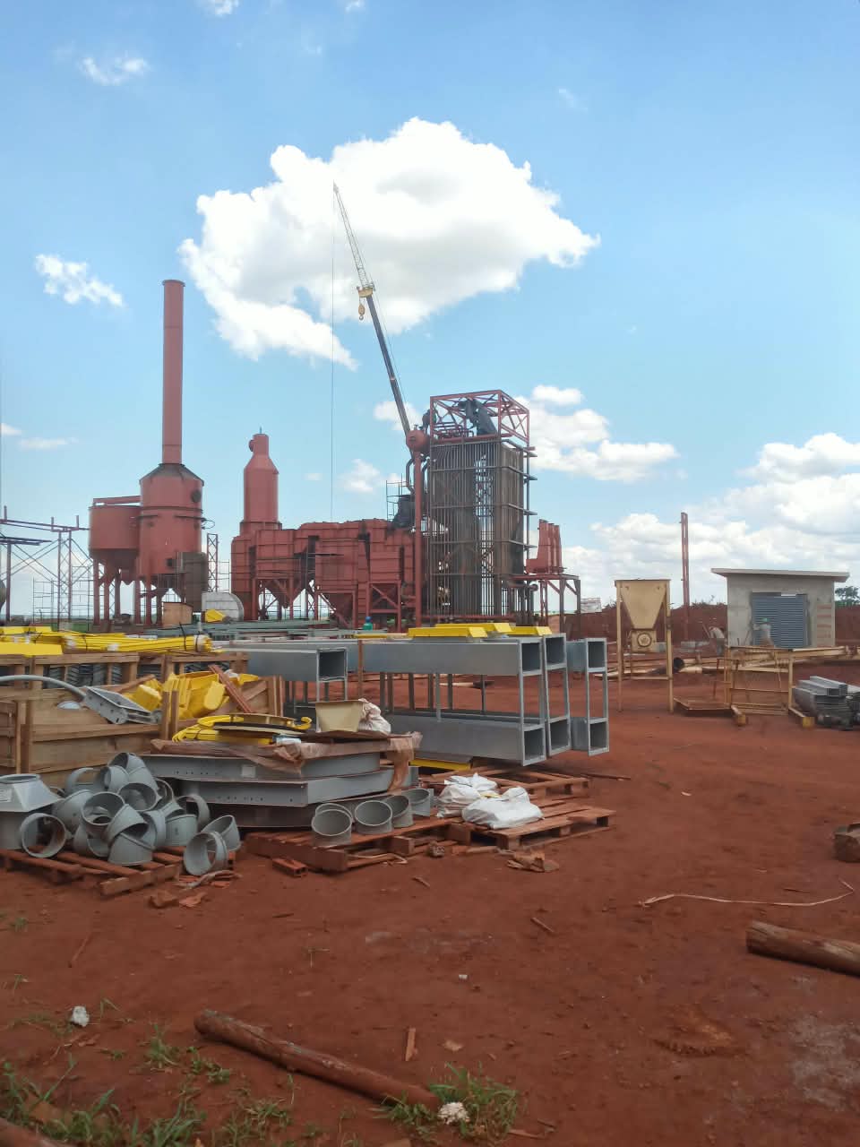 Vista geral da planta industrial — KGM e Stemmil, obra Brejeiro